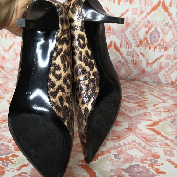 Bandolino Leopard Kitten Heel 8.5 Pointed Toe - Picture 6 of 7